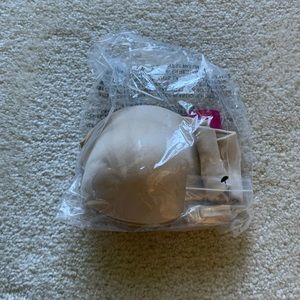 Maidenform strapless bra 36A. Never been opened